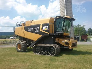 8.9K views · 226 reactions | This combine is currently for sale on TractorHouse.com! 2006 Lexion 575R from Lu-Lin Farm! Click to find out more: https://www.tractorhouse.com/listings/farm-equipment/for-sale/20076231/2006-lexion-575r?OHID=20076231 | TractorHouse | Facebook