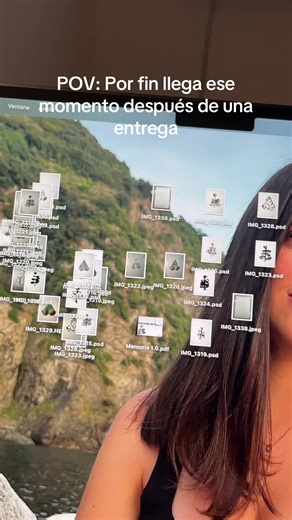 Celia: es que quepo #diseñográfico #graphicdesign #indesign #diseño #design