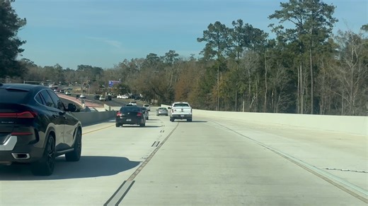 COVINGTON- Governor Jeff Landry joined DOTD Secretary Glenn Ledet and state and local leaders today at a ribbon-cutting ceremony celebrating the completion of the $30 million US 190 (US 190B to LA 437) Collins Bridge and Widening Project in St. Tammany Parish. The project included construction of a new bridge adjacent to the existing Bogue Falaya River Bridge, as well as the widening of US 190 (Collins Boulevard) from the US 190/US 190B intersection to the intersection of US 190 and LA 437 (Lee 