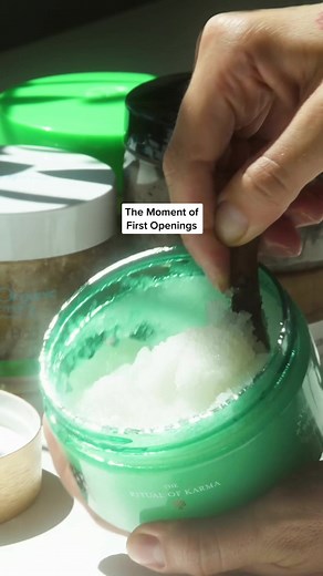 Descubre el placer de abrir un nuevo exfoliante