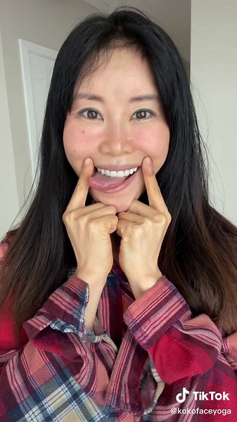 #CapCut #kokohayashi #kokofaceyoga #faceyoga #faceposture #mewing for life 👅