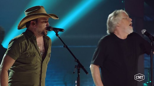 You can’t help but sing EVERY word to this Jason Aldean classic! 🎶 Relive his collaboration with Bob Seger from 2014 #CMTcrossroads. 🤠 | CMT