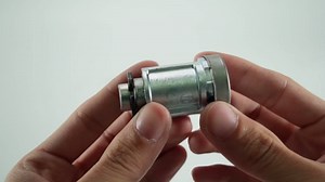 Ignition Switch Lock Cylinder with 2pcs Transponder Chip Keys Compatible with Ford F150 Focus Escape Explorer Expedition Mustang Taurus Lincoln Mercury Models Replace 924-717 4L3Z11582BB