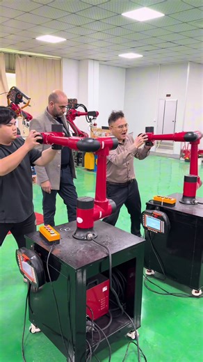 Innovative Programming-Free Spraying Robot for Factories