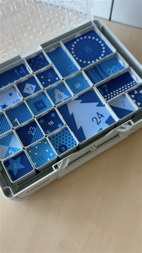 systainer® | TANOS GmbH on Instagram: "🎄 Voici comment créer de l’anticipation ! 24 petites boîtes que tu peux remplir (ou faire remplir 😉) à ta guise avec du chocolat, des outils, des bons d’achat ou un petit message sympa.⁣ ⁣ Notre organiseur Systainer³ "SYS-Avent" est maintenant dispo dans la boutique en ligne systainer®, avec un modèle d’impression pour les couvercles, pour que chaque jour soit une vraie surprise. Et après Noël ? 🎄 Tu peux simplement continuer à l’utiliser pour mettre de