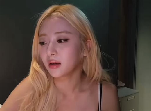 yunjin is another prime example on how you guys hold english speaking idols to a different standard and mock them for human emotions and it roots from not being able to fully fetishize them