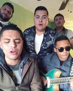 Y esque por ti estoy dispuesto a contar la arena del mar y bajar las estrellas...😍🎶 | Grupo Firme - fans