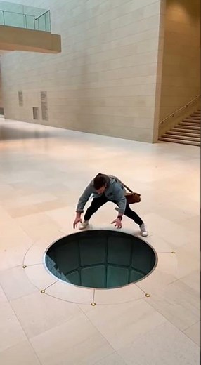 Wait for the Reveal 😅 | Museum Prank #Prank#SecurityCamera#OpticalIllusion#ViralVideo#Short