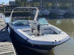 Regal 26 FasDeck 2021 Used Boat for Sale in Richmond Hill, Ontario - BoatDealers.ca