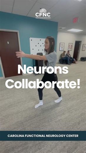 Your nervous system is a master of teamwork! Neurons don't just “fire” alone—they collaborate! ⚡ Spatial Summation: when multiple neurons send their signals at the same time, adding up to push the message forward. ⏱ Temporal Summation: when one neuron fires rapidly, stacking its signals close together to make sure the message gets through. At CFNC, we use these concepts in our neurotherapy as well! We often start performing one therapy at a time and progress to piling multiple therapies at the s