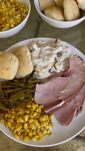 No mess, no stress—just great food! Our chef-made Easter meals come with everything you need for a perfect holiday. Order by 4/19! 🐰🍽️ Learn More: https://bit.ly/2025EasterMeals Order Now: https://cottonpatch.com/menu?type=catering | Cotton Patch Cafe