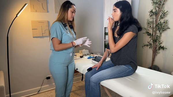 ASMR Physician Full Body (Head to Toe) Assessment 2024 | Soft Spoken 'Unintentional' Roleplay | Lauren visits Dr. Ivy B ASMR to get her annual physical examination. This soft spoken roleplay on a real person includes a head to toe physical assessment (eyes, ears, nose, mouth, hearing, smell and taste tests, scalp check, feet examination, babinsky reflex and pedal pulses, abdominal examination, cranial nerve exam, etc.). #asmr #asmrrealperson #realpersonasmr #asmrroleplay #medicalroleplay #asmrcn