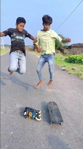 Hilarious Skating Mishaps with a Fun Twist!🤣#inlineskating#skater#shortvideo#ytshorts