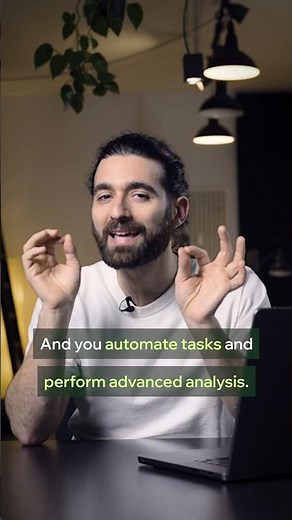 How to Become a Data Analyst in 2025 (Step-by-Step!)