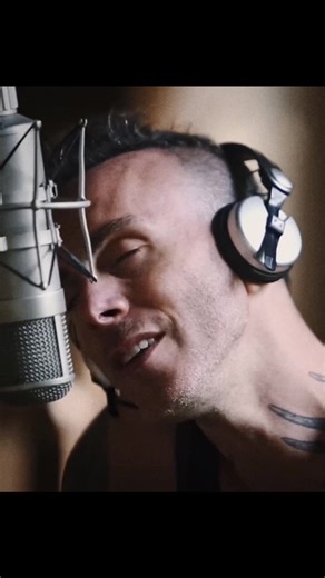 Happy Birthday, Gold Shadow, week! Here’s The Labyrinth Song, In A Box II Evening rises, darkness threatens to engulf us all But there's a moon above, it's shining and I think I hear a call It's just a whisper through the trees, my ears can hardly make it out But I can hear it in my heart, vibrating strong as if she shouts Oh, Ariadne, I am coming, I just need to work this maze inside my head I came here like you asked, I killed the beast, that part of me is dead #musictok