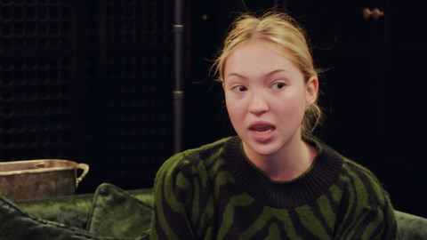 Lila Moss on Her Personal Style, Perfecting Her Runway Walk, and the One Thing She Can’t Steal from Her Mother’s Closet