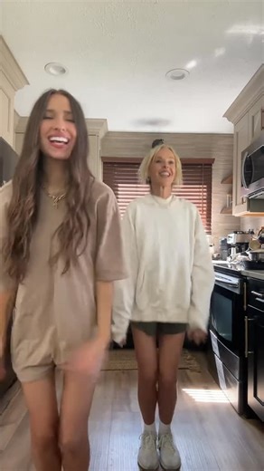 SABLE on Instagram: "DANCING ON THE GRAVE THAT I ONCE LIVED IN 🗣️🗣️🗣️"