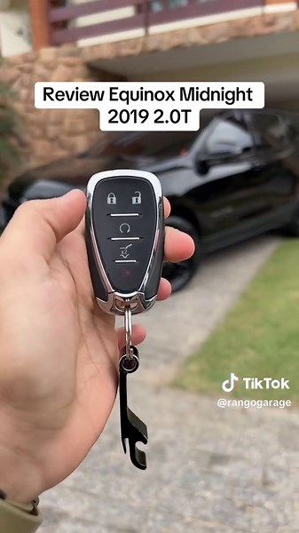 Chevrolet Equinox Midnight 2.0T 2019 Review