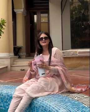 “Actress Hira Mani Sings Pakistan’s Iconic Milli Naghma—Feel the Patriotism!”