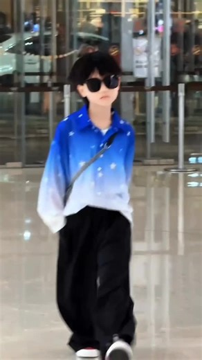 #luhanModel #viralvideos #ootdfashion #douyinstyle #handsameboy