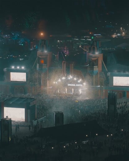 Boomtown Fair 2025 – a city like no other. Just outside Winchester, England, eight themed districts, 50 hidden venues, twelve main stages, international top acts and over 75,000 visitors came together to create a vast playground of music, theatre and visual art – all brought to life through light, creativity and technology. ✨ Once again, the British event technology experts at GLS Lighting took charge of several main stages, relying heavily on Cameo fixtures to deliver outstanding visual experie