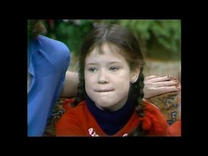 "Annie" cast of little girls who play the orphans.