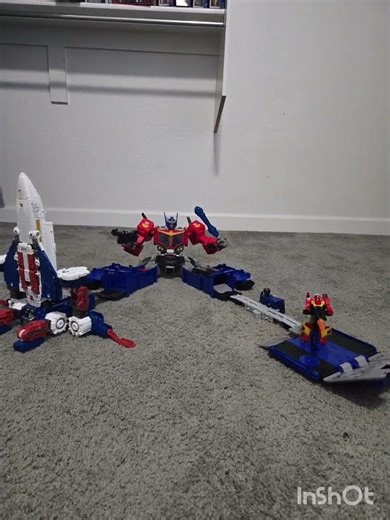 roll out (Transformers Stop Motion)