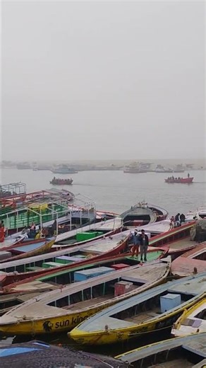 बनारस की गलियों में दिल मत लगाना | #mahadev #varansi #boating #ytshorts #shiv #saptrishi