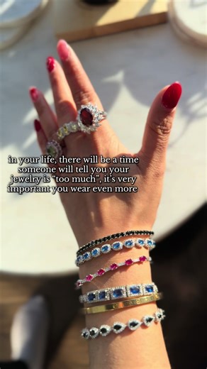 Valentine’s coming up 💕 Purchase soon & get a FREE Valentine’s jewelry box 🎁 Follow and Pruchase on Instagram: @silverlining_the_experience #jewelrytiktok #fyp #ringstack #bracelet #valentinesday