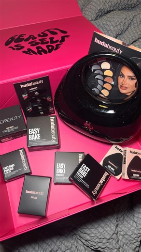 alea on Instagram: "at this point, @hudabeauty and innovation need to be synonyms 😭 because who else is making a powder puff keychain so you can take your tools on the go? genius! . . . . . #hudabeauty #easybakedpressed #prunboxing #makeuphacks #pressedpowder"