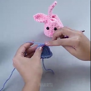 5.8K views · 120 reactions | Mini cestini a forma di coniglietto all’uncinetto, semplice e facile- idea regalo fatto a mano! | Miarti - Uncinetto e Maglia | Facebook