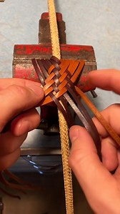 12 String Braid with kangaroo leather lace. #leathertok #leathercraft #leathercrafting-002 | Batz