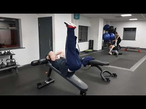 Decline Bench Leg Raises / Dragon Flag - DeltaPhysique - Mass Gainer