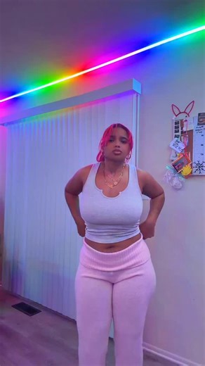 Ri😘 on Instagram: "New dance, kind of nervy🙂‍↔️ dc: @jasperboyz song by: @thenumerauna"