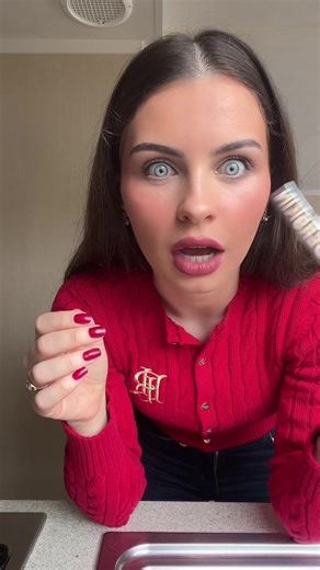 Achieve the Perfect Black Eyeliner Look