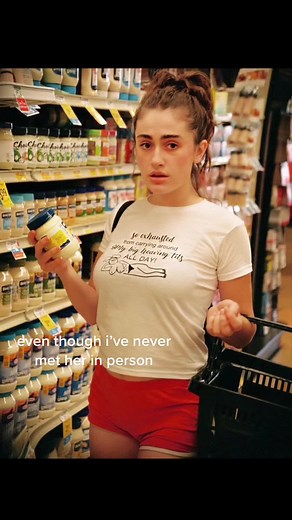 Rachel Sennott Fan Girl: Exploring the World of Shivababy