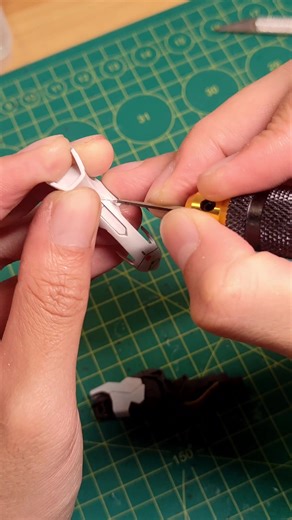 Gundam Gunpla Hobby Tutorial | Part 1