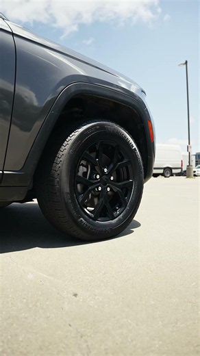 2024 Jeep Grand Cherokee L Laredo | 34,056 Miles | Central Autohaus