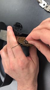 171K views · 2.3K reactions | The Lock That Made Kryptonite Famous (K2) #lockpickinglawyer #lockpickingqueen #captainlocksmith #lockpicking #84locksmith | Lock Picking Lawyer | Facebook