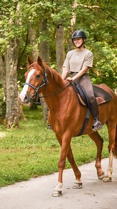 2.6K views · 78 reactions | (Dé)connexion  - publicité Un moment suspendu proposé par la @ffequitation ; ma Maman est trop fière je vous le dis ! 凉 J’ai tellement aimé l’équitation éthologique. Une manière si différente d’être en harmonie avec le cheval. Vous avez déjà essayé ? Pour trouver un centre près de chez vous : www.ffe.com #Tousacheval #equitation #cheval | Douzefevrier | Facebook