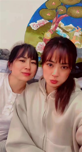 Exploring Sister Relationships and Dynamics