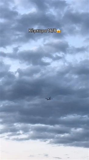 295K views · 1.9K reactions | ✈️A Condor plane with 273 passengers on...