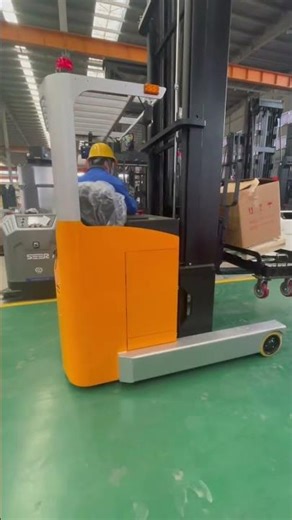 Electric Reach Truck