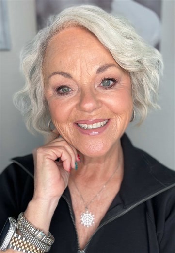 Warm, effortless, and endlessly wearable 🤎 This cream eyeshadow look gives soft neutral glam that works just as beautifully for daytime as it does for a night out ✨✨ #ltkholiday #makeuptutorial #makeupover50 #newyear #holidayglam