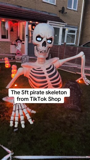 The 5ft Pirate Skeleton for Halloween Displays
