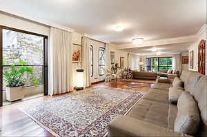 Spacious apartment on a quiet and tree-lined street, Sao Paulo, Brazil For Sale | FT Property Listings