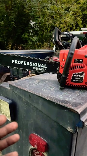This might be the best chainsaw under $100 brand new. Super China special chainsaw chainsaw ￼￼