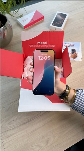 6.2K views · 4 comments | On déballe un iPhone 16 Pro reconditionné...