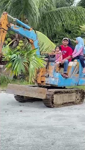 Komatsu PC10-2 Ronda - ronda petang