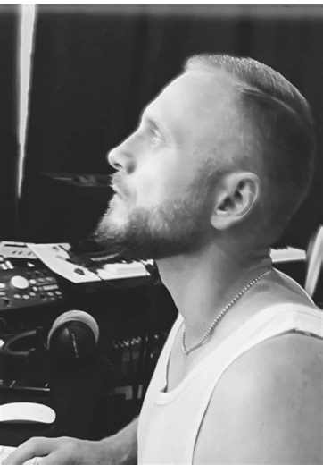 26.09.25 #darkelectro #darkelectronicmusic #experimentalmusic #darkpop #darkelectronic